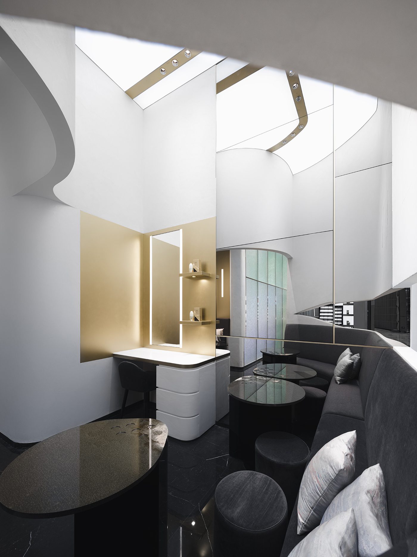 SHISEIDO FUTURE SOLUTION LX SHANGHAI - 資生堂 FUTURE SOLUTION LX